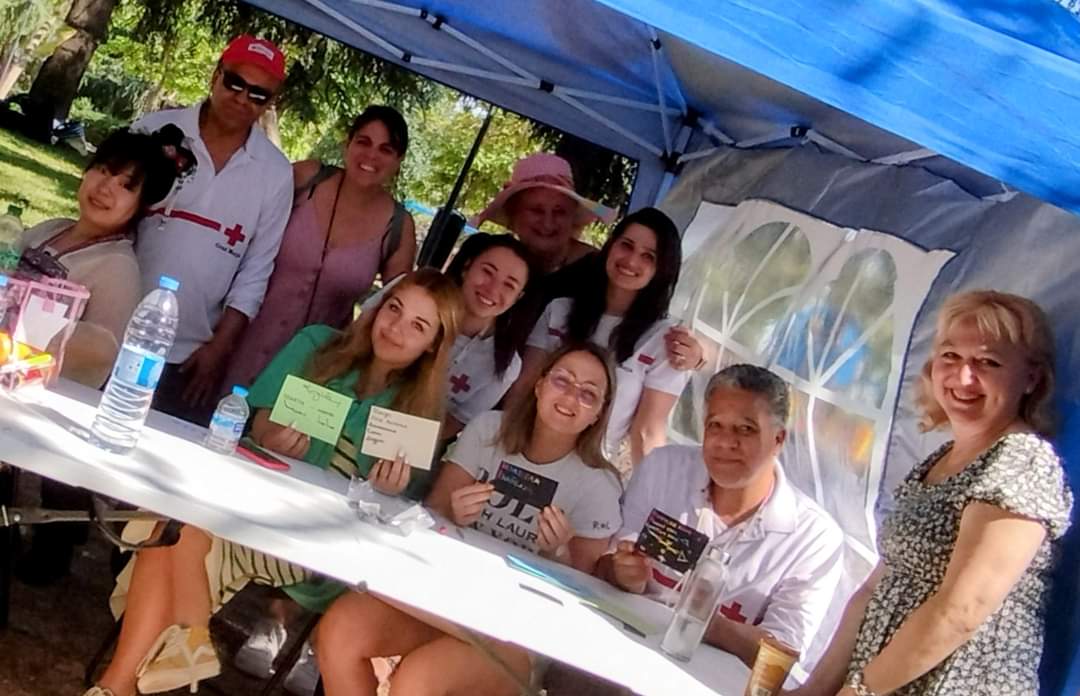 FRAVM's tweet photo. 🥳¡Madrid se llena de #fiestas populares y los vecindarios celebran la llegada del #verano!
Estuvimos en el #Eventazo de Latina con nuestros proyectos @ImpactoLatina y @Enlazando_oeste
En Ciudad Lineal, acompañando a la vecindad en las Fiestas de San Juan en el #ParqueCalero https://t.co/H5c7TY6fqJ