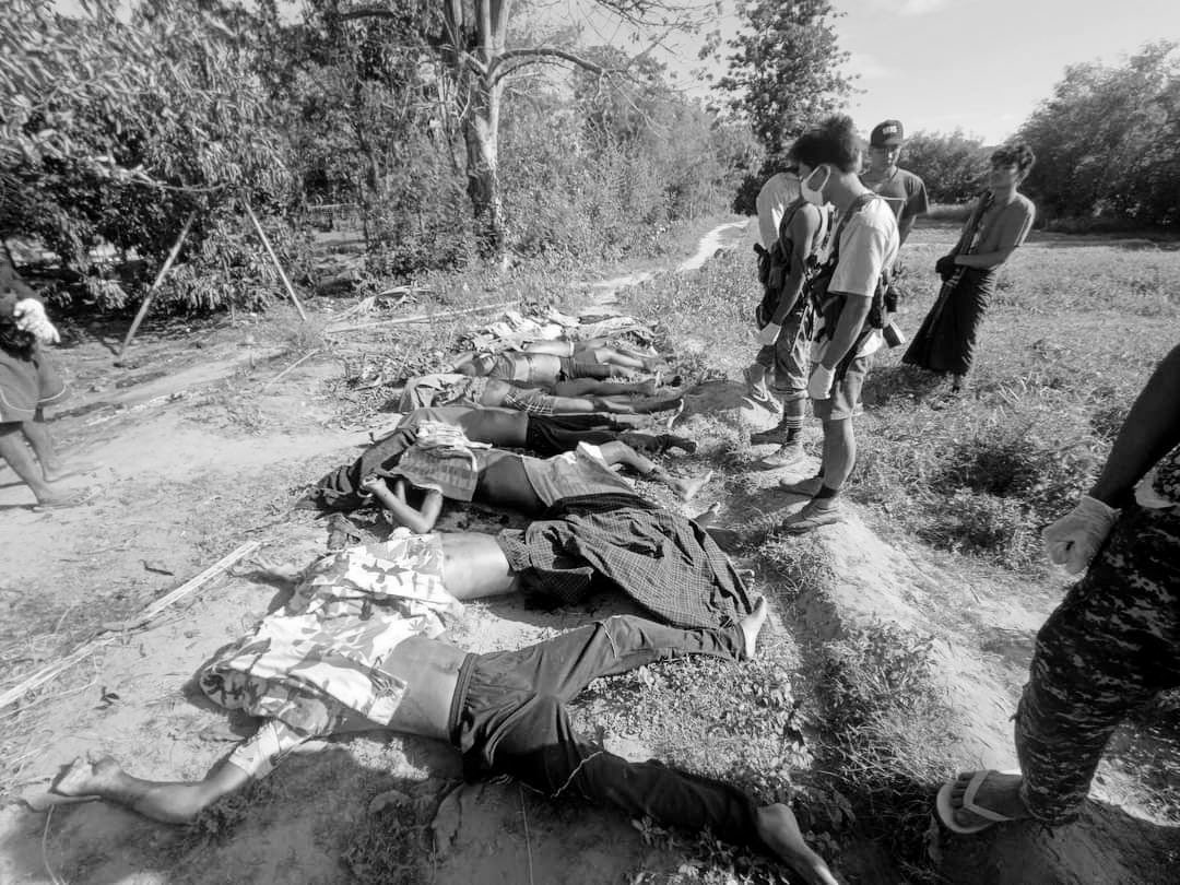 katycho22222's tweet photo. Tw//Death #SAC troops killed 18 people including 13 PDF members and raped 2 women in their raids to the villages of Sagaing division. The dead bodies that were burnt down were also found, and 2 locals is still missing. #2023Jun26Coup #HelpMyanmarIDPs #WhatsHappeningInMyanmar https://t.co/V8Wcjz4P9C
