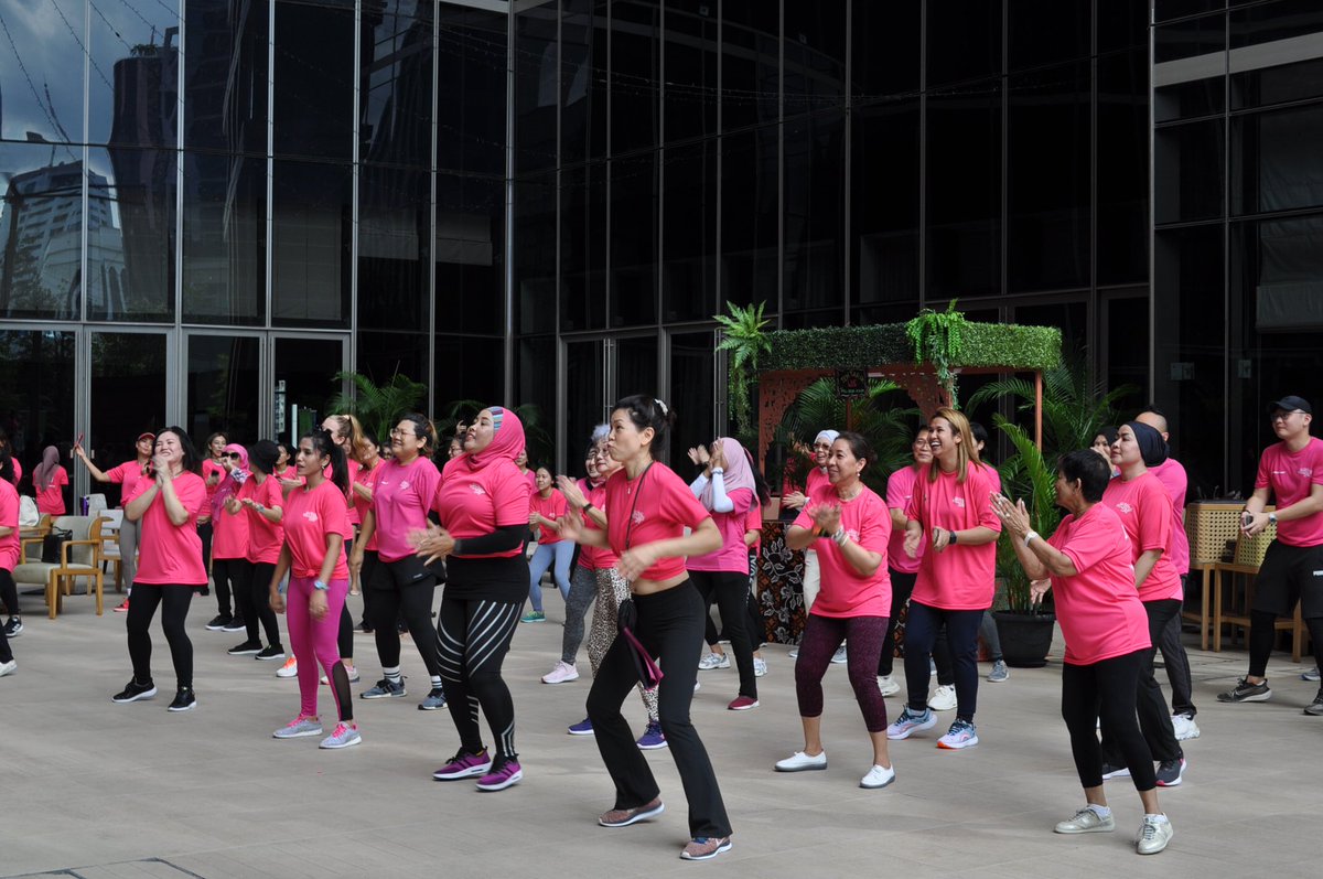 Let's start the week with a look back to the GWD celebrations organized in Malaysia on Saturday, June 10, 2023! 🇲🇾🥳
 
#globalwellnessday #dancemagenta #globalwellnessdaymalaysia #wellness #gwd2023 #malaysia