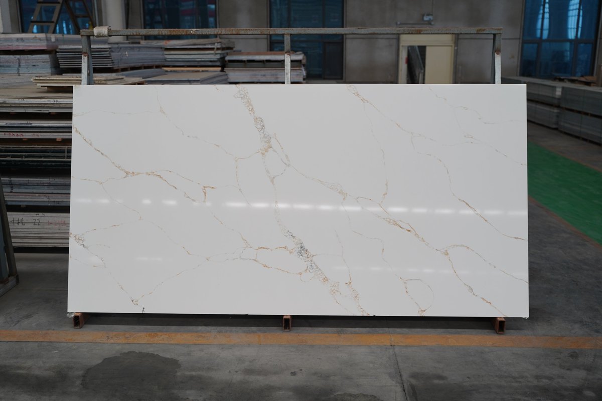 Quartz stone slabs   New colors #QuartzStone #QuartzSlab #Quatrtz #Kitchen #Calacatta #kitchencountertop #goldcarrara #blackcalacatta #blackcalcatta #carrara #superwhite #ultrawhite #quartz #cuarzo #silestone #technistone #techstone #quarzo #quartstone