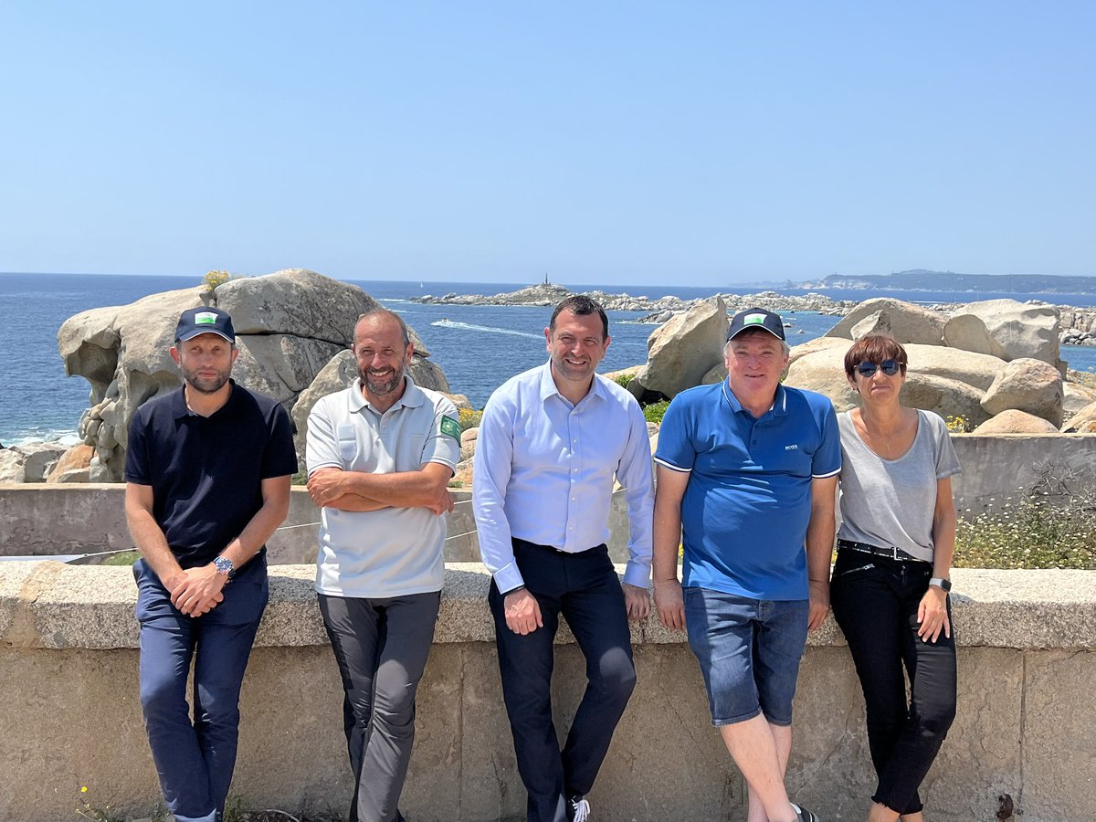 MairieBonifacio's tweet photo. 🤝Communiqué Mairie &amp; @oecorse
La Commune demeure favorable à l’instauration d’un contingement sur les Lavezzi. 
Elle sera particulièrement vigilante afin que 
- le libre accès, la gratuité aux Bonifaciens soient garantis
-  la priorité soit donnée aux sociétés bonifaciennes. https://t.co/szJtjHiHiS