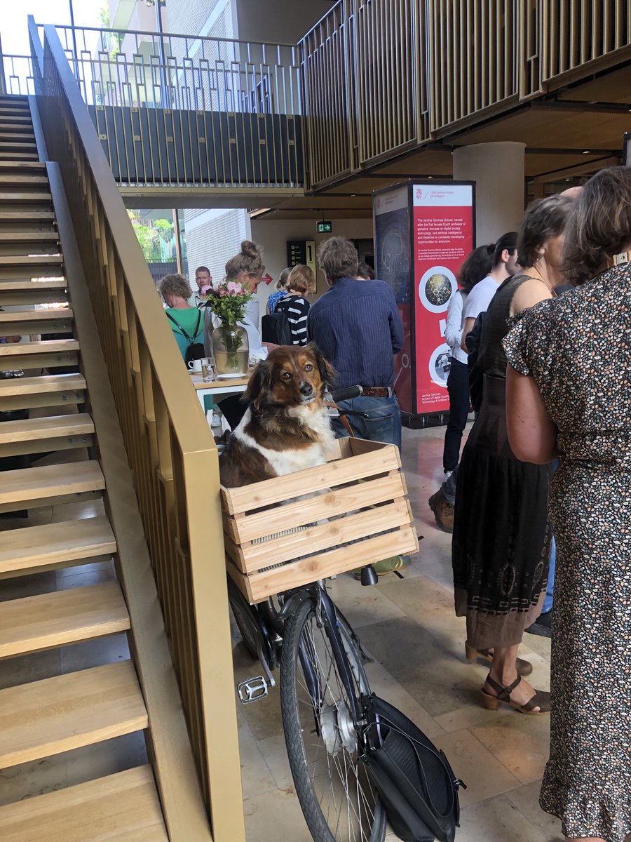 wijmenga_cisca's tweet photo. Zojuist mocht ik de aftrap geven voor de #hacketon Meer Gezonde Jaren georganiseerd door @HiNoord en @univgroningen @AlettaJacobsSPH in ons nieuwe House of Connections! Veel energie aanwezig en vanmiddag vast verassende Out of the Box ideeën 💡💪🔮 https://t.co/XIEd1CssNh