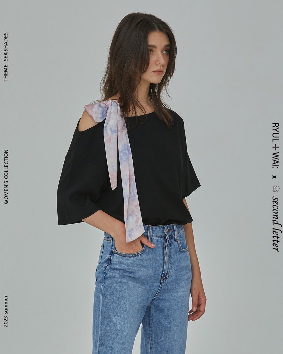 ryulwai's tweet photo. .
RYUL+WAI:
23SUMMER DENIM COLLECTION
_ SHOULDER PRINTING SCARF TOP BLACK
.
률앤와이
23 SUMMER 데님 컬렉션
_ 숄더 프린팅 스카프 탑 블랙
insta
@ryulandwai
.
#ryulandwai #ryulwai #률앤와이 #23ss #summer #티셔츠 #오버핏티셔츠 #오버사이즈티셔츠 #오버핏 #스카프티셔츠 #여름티셔츠 https://t.co/MFKj3xqClI