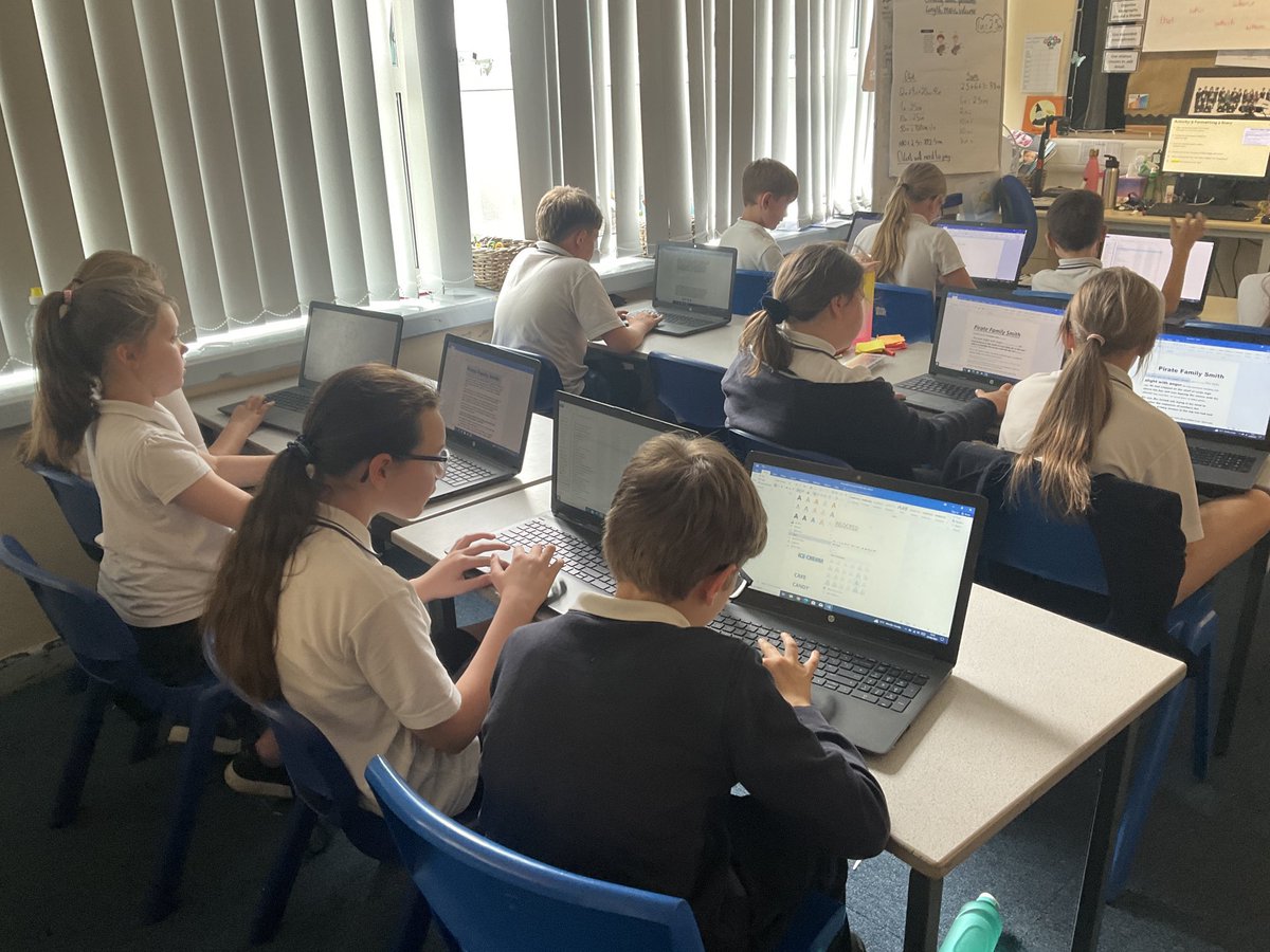 FPS_Computing's tweet image. Year 5 have been learning how to appropriately format Word documents to make it easier for the reader to read. They did a great job. 💻