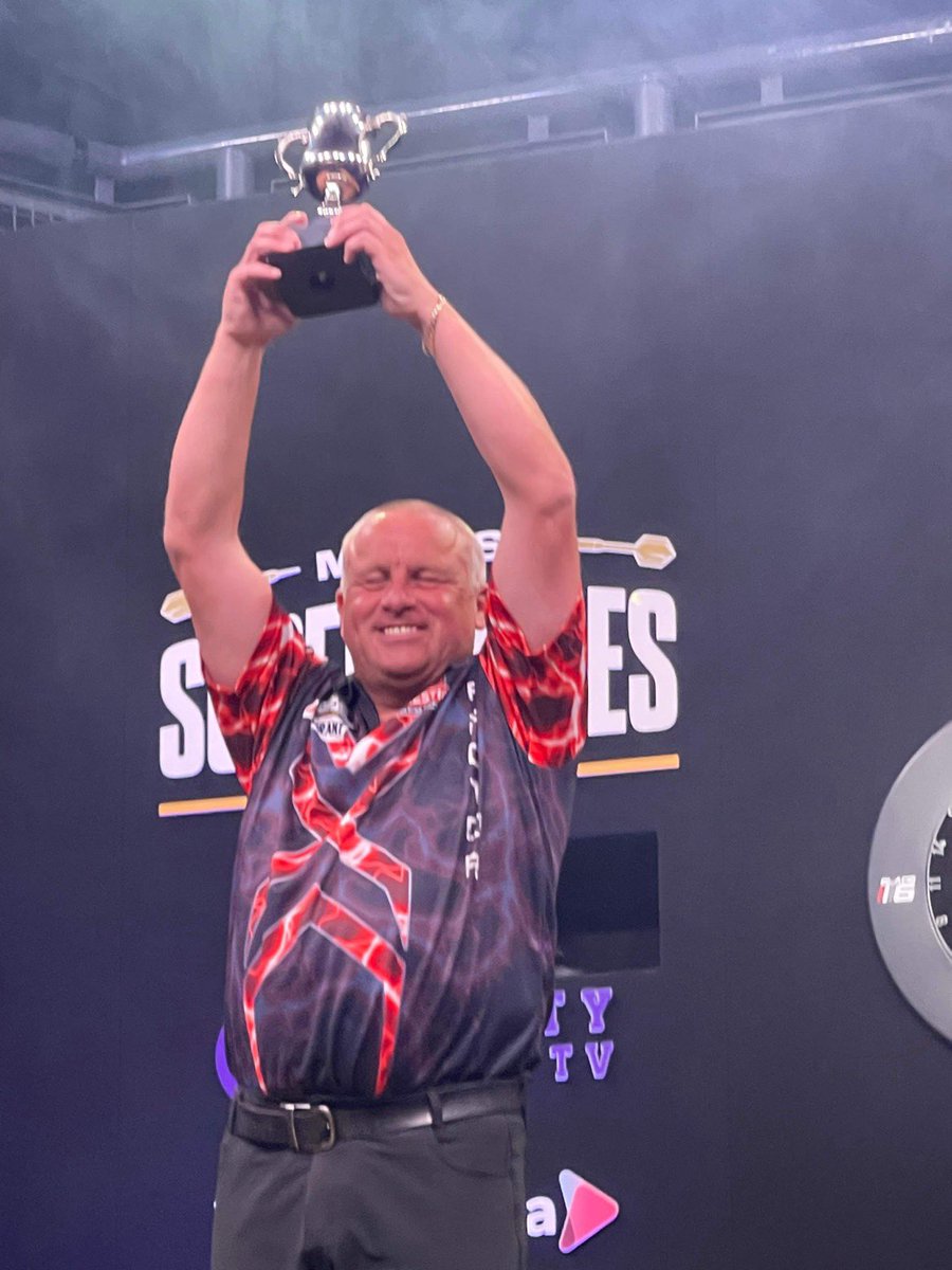 Think that’s me recovered from my 9 hour drive home! 😂 All worth it after another great week down @MSSdarts Thanks to all involved, who do a great job! Every player says the same thing and that shows what a great place it is to play darts! Can’t wait for champs week! 🙅🏼‍♂️🏆