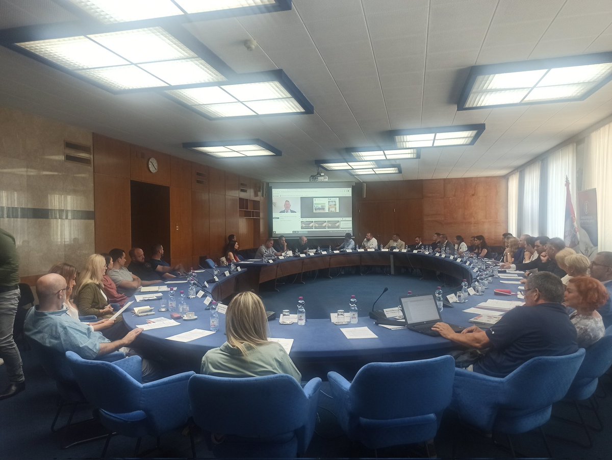 У току је конференција поводом Међународног дана борбе против злоупотребе дрога и кријумчарења дрога под називом "Прво људи:зауставимо стигну и дискриминацију, ојачајмо превенцију", у организацији Канцеларије за борбу против дрога Владе Републике Србије.