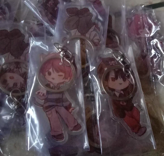  the stuff finally arrived on my address!! please give us 2-5 days to assemble them all and after that i'll start sending out emails ^^