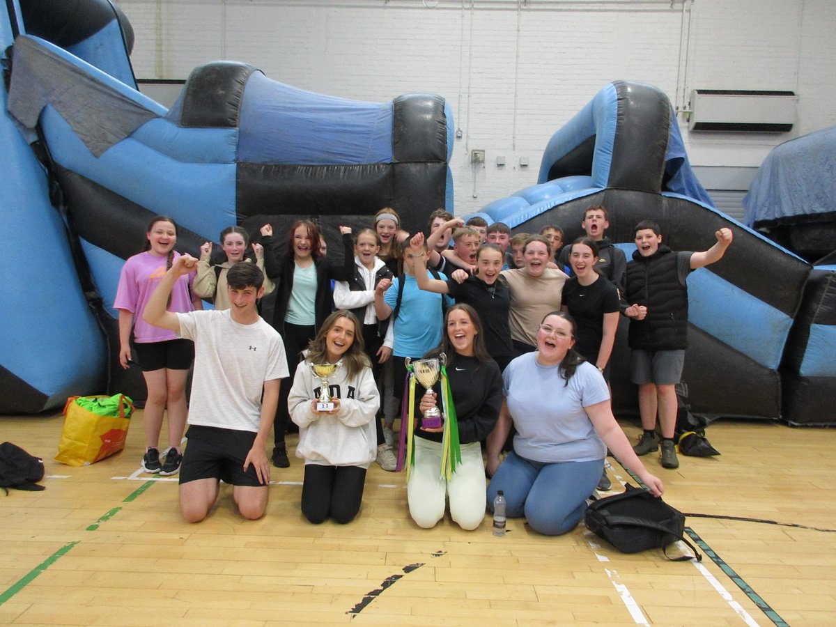 SMHSFridays's tweet photo. Congratulations to Team Trinity for winning the Summer Games 2023.

It was a nail-biting finish that needed a 1 lap winner takes all decider between Newbattle and Trinity.

Well done to everyone who took part in the final, and all other competitions.

@MargaretsHigh https://t.co/XIA3Er4BMk