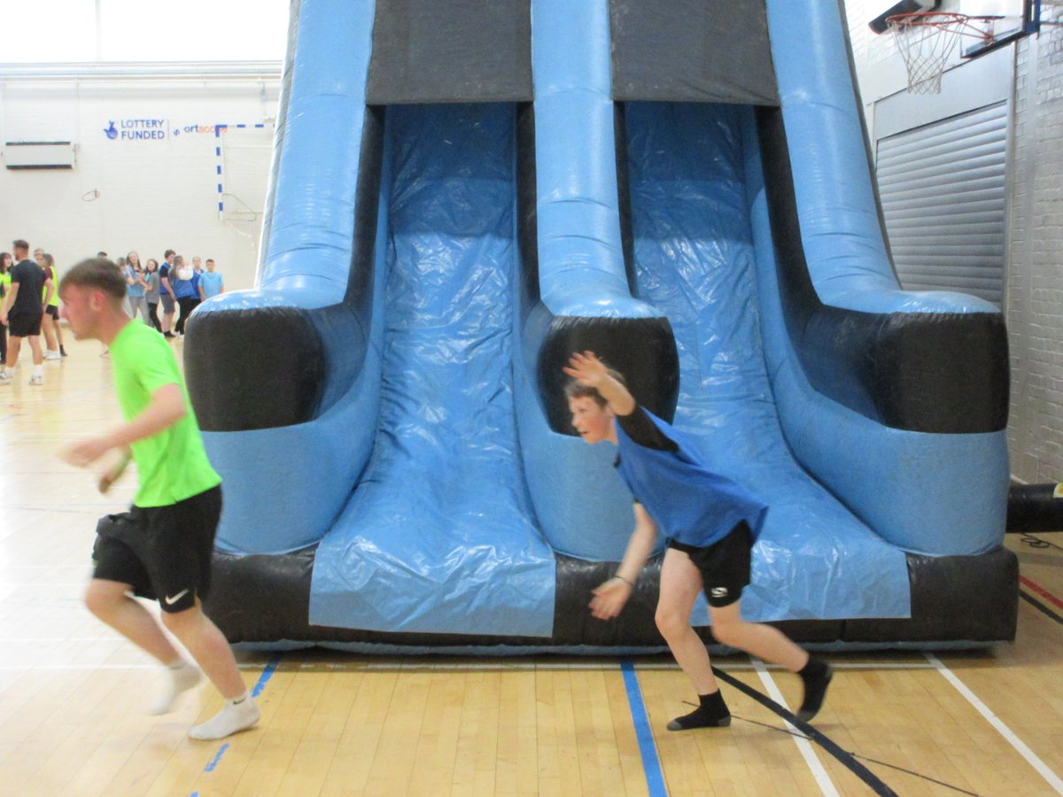 SMHSFridays's tweet photo. Congratulations to Team Trinity for winning the Summer Games 2023.

It was a nail-biting finish that needed a 1 lap winner takes all decider between Newbattle and Trinity.

Well done to everyone who took part in the final, and all other competitions.

@MargaretsHigh https://t.co/XIA3Er4BMk