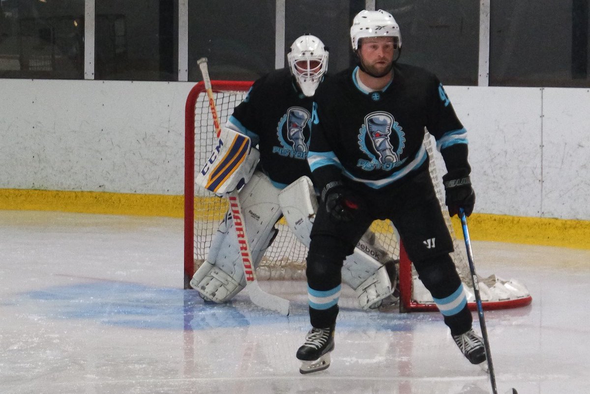 What a weekend .. shame I had to wear my old pads due to a waterlogged rink but  2️⃣nd place in the Bone idle summer shield 🛡️ tournament 💪

#icehockey #hockey #goalie