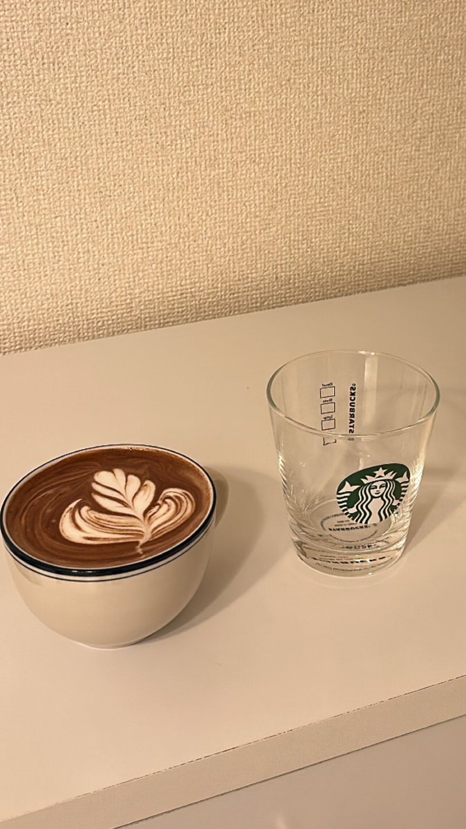 _sumi_cafe's tweet photo. 今日のラテアート
 #ラテアート #ラテアート初心者 #独学 https://t.co/FDKUEjWDgs