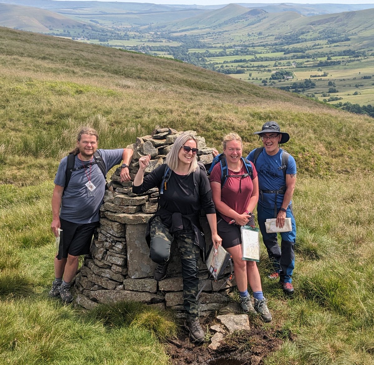 _Aussie_Rules's tweet photo. A great weekend with 4 keen navigators on their GOLD #NNAS practical assessment for @PeakNavigation. A few warm days perfecting #SkillsForTheHills. Great to bump into @ABTheAdventure, too.
#NavigateWithConfidence
#PeakDistrict
#DarkPeak
@LindaMoran_ML
@janeliv
@Michael_Hunt1 https://t.co/f5OsL9zAgv