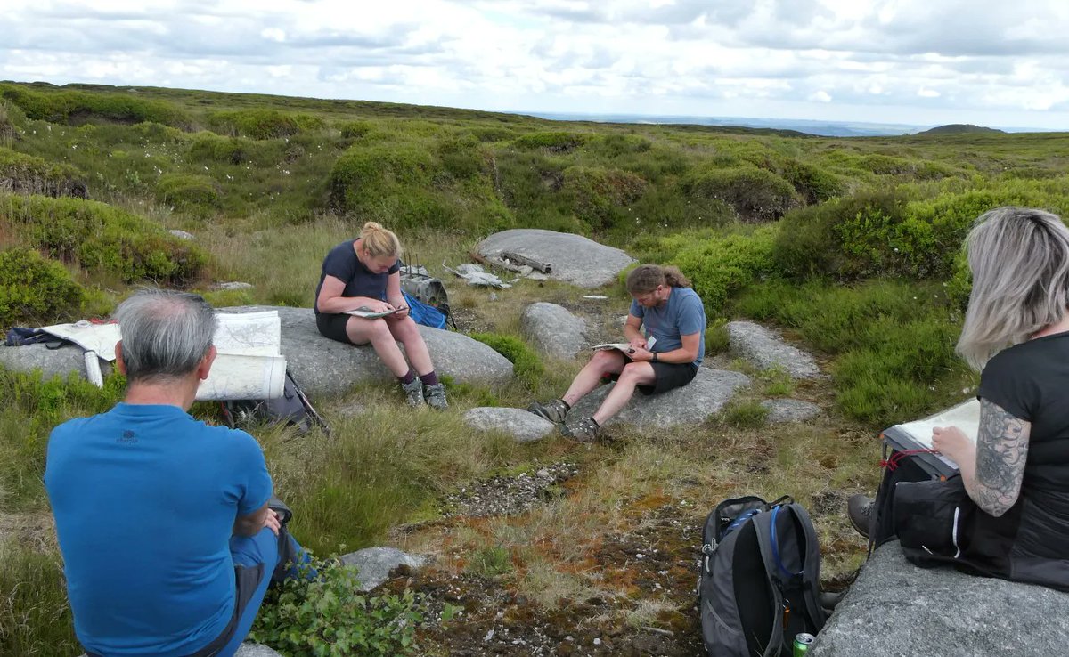 A great weekend with 4 keen navigators on their GOLD #NNAS practical assessment for @PeakNavigation. A few warm days perfecting #SkillsForTheHills. Great to bump into @ABTheAdventure, too.

#NavigateWithConfidence
#PeakDistrict
#DarkPeak

@LindaMoran_ML 
@janeliv
@Michael_Hunt1