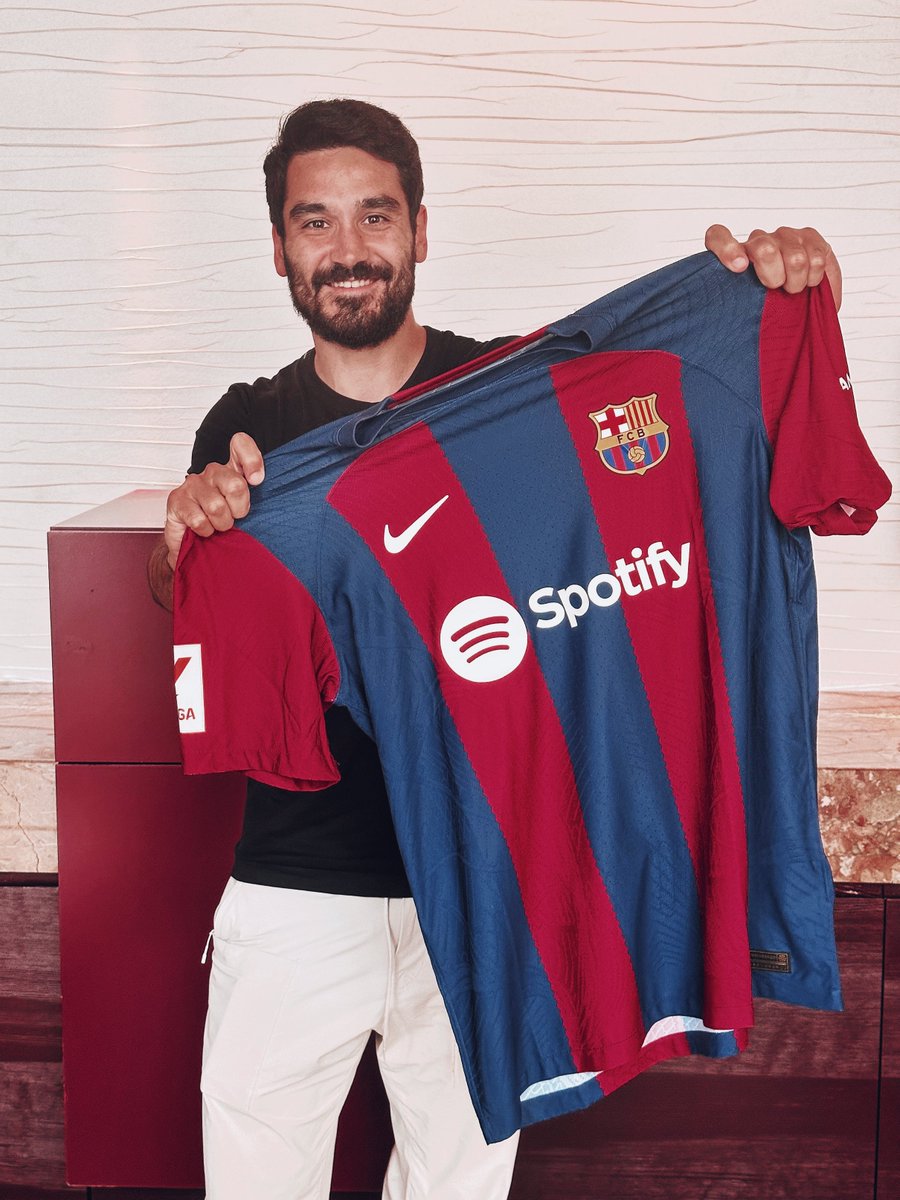 🎙️ GÜNDOGAN: “Se eu tivesse que sair do City, havia apenas um clube no mundo que faria sentido. Era o Barça ou nada. Desde criancinha, eu sonhei em algum dia usar esta camisa. Confio que ainda tenho alguns anos em alto nível e quero ajudar o Barça a voltar ao lugar que merece.”