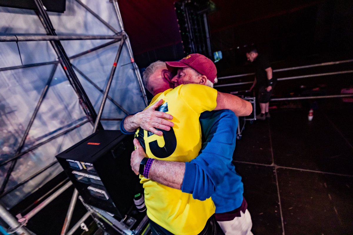 Dec Pierce tweet media