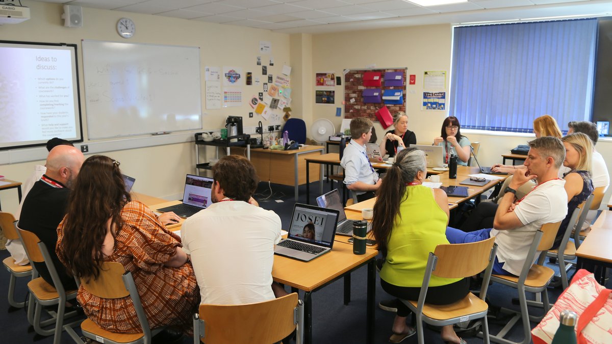 As well as the Literacy Festival, today we're hosting the Midlands Media Collaboration with teachers from across the region discussing  the subject of Media Studies.
Our Head of Department,<a href="/LisaJayneHobson/">Lisa Hobson</a>, is doing a fab job! 🌟