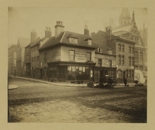 Corporation Street and Newton Street, 1875. Close to the old Birmingham Workhouse, the area was cleared around this time, and in 1887 Queen Victoria would lay the foundation stone for what would become the Victoria Law Courts bit.ly/3qWg1wZ #Birmingham #Brum