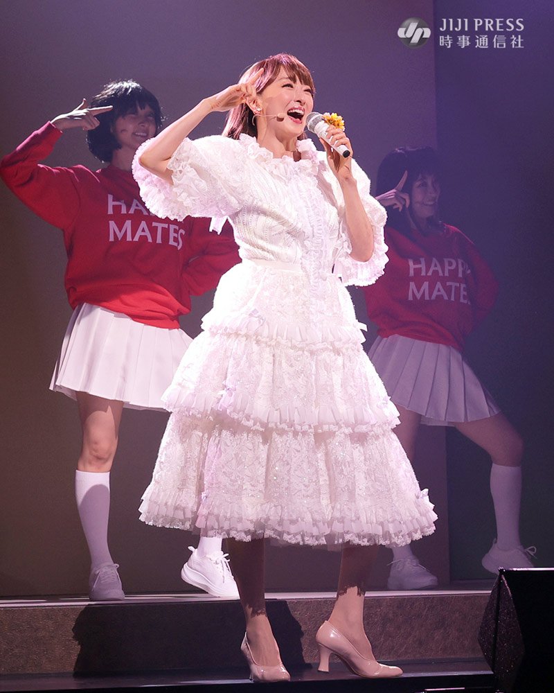 ミュージカル「 #SUNNY 」の公開ゲネプロで「 #センチメンタル・ジャーニー 」を歌う #花總まり さんです。