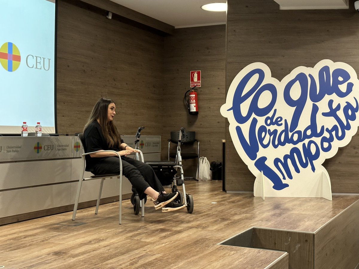 Miriam Fernández: “Cuando te aceptas a ti mismo, cambias tu mentalidad y aprendes que todo se puede lograr si no tienes miedo, eres capaz de convertir tus inseguridades en algo positivo”. #CEUSummerExperience