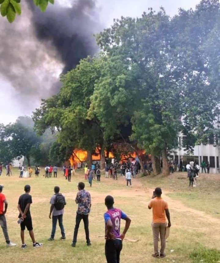 Goddie_Ke's tweet photo. Breaking News

Technical University of Mombasa (Tum) comrades go on strike to protest fee increments https://t.co/LiZXxLFRKx