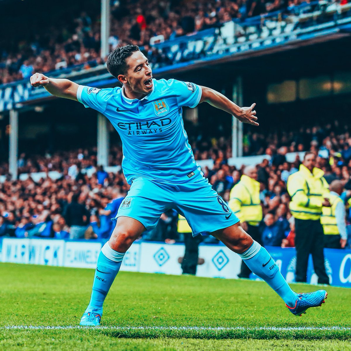 ManCity's tweet image. Happy Birthday to @SamNasri19! 🥳