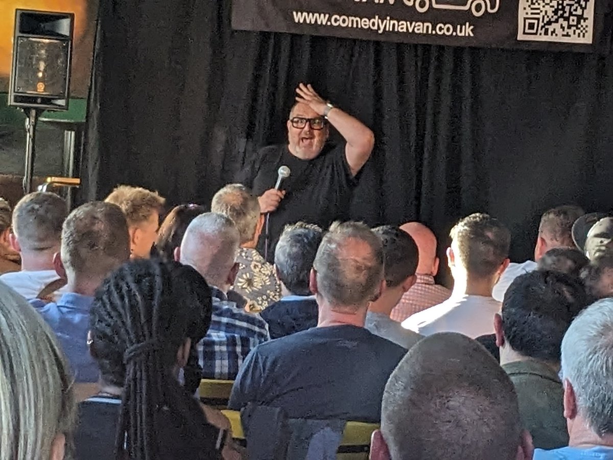 ComedyInAVan tweet media