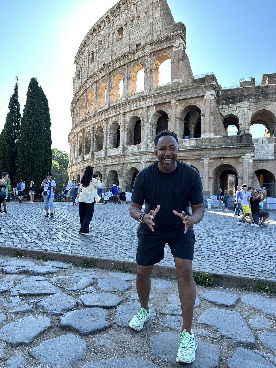 TheModathlete's tweet photo. 3.09 mile run in Rome, Italy.  The Modern Athlete runs Rome. https://t.co/qOYiGluuK5