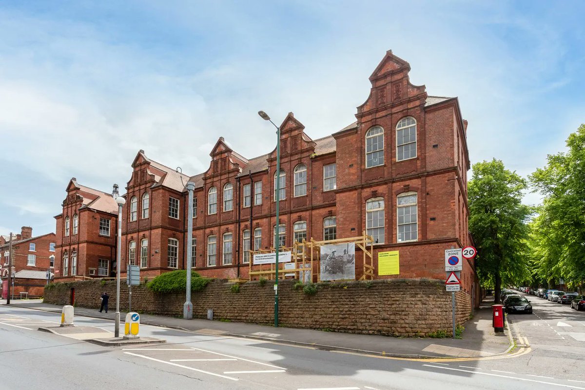 🎉 <a href="/WeArePrimary/">Primary</a> are reopening!

After redevelopment to make their site more sustainable, all are invited to a free reopening event on Friday 7 July at 6-9pm

With previews of new exhibitions, live music, and local food vendors, it will be a great evening

buff.ly/43wj2Cb