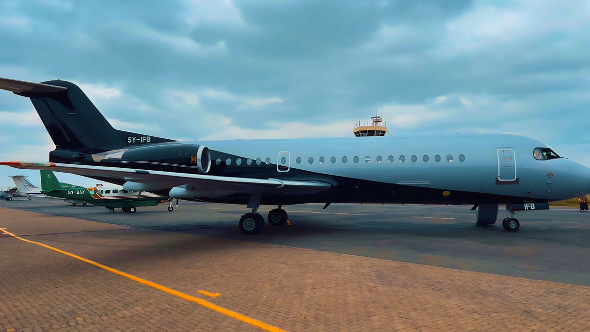 i_FlyAir's tweet image. Upgrade your travel experience with I-Fly's VIP Charter aircraft. Our luxury jet offers comfortable seating arrangements and tailored flights for your needs. Contact us to book your flight today. #iFly #VIPCharter #LuxuryJet #TravelInStyle #TravelExperience #FlyingExperience