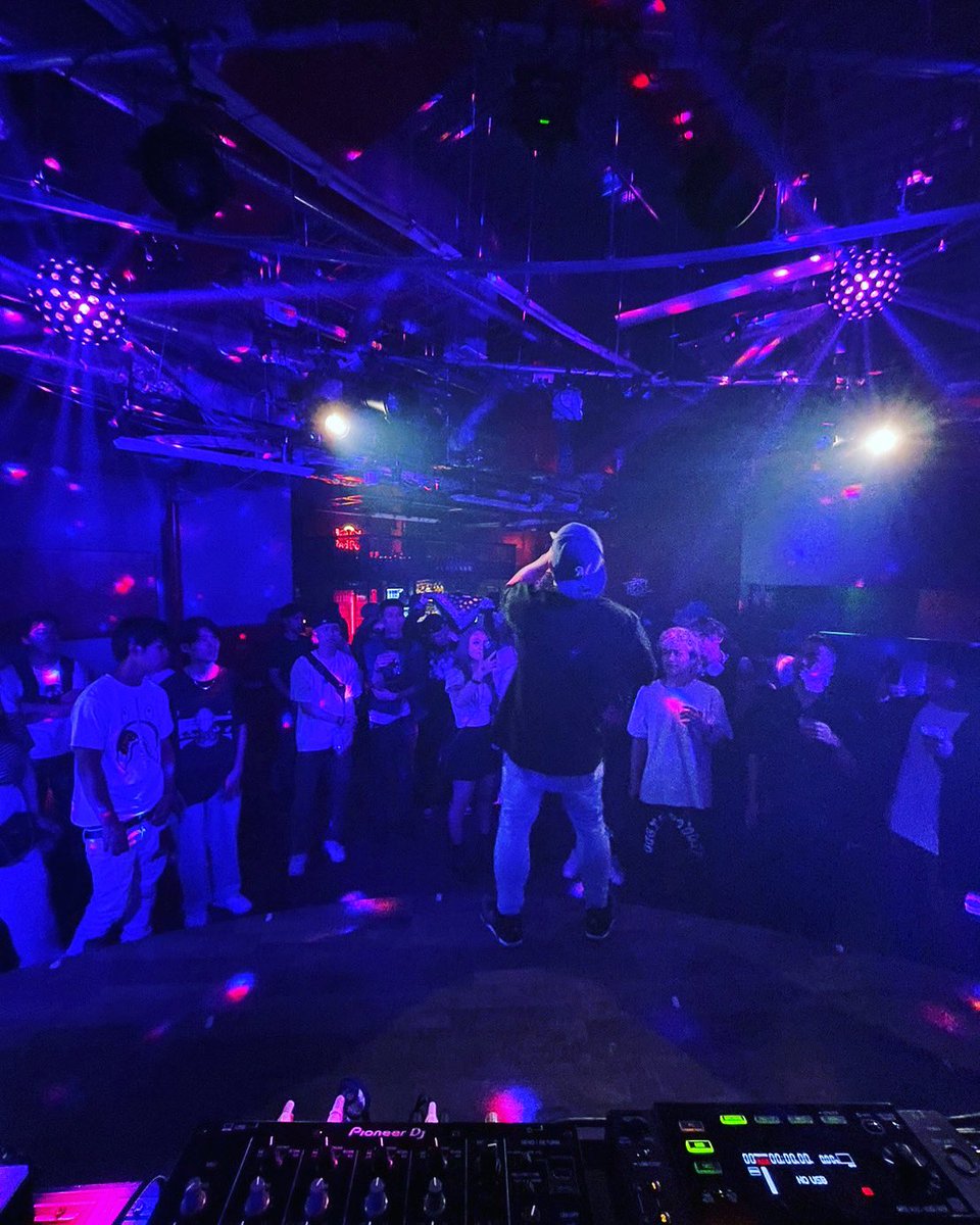 DADDYJPN's tweet photo. 最高にライブかませるので
オーガナイザーのみなさん呼んでください🔥 https://t.co/DJld91lCwW