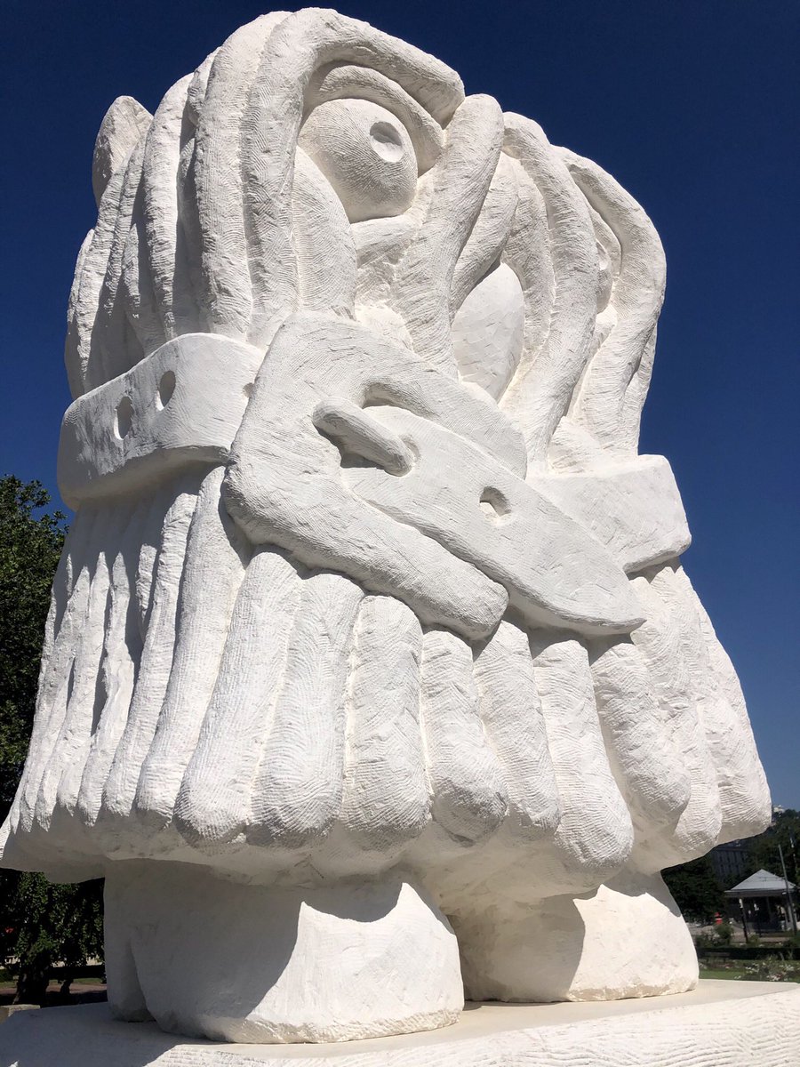 LHsansfiltre's tweet photo. Stefan Rinck 🇩🇪 - It Owl et Buffalo Croc
@UnEteauHavre 2023
Place Hôtel de Ville @LH_LeHavre @lehavreetretat 
#sculpture #totem #banc #pierre #aztec #azteque #pierre #blanche #lhqjm 
#perret #crocodile https://t.co/FwZbsVRJ9g