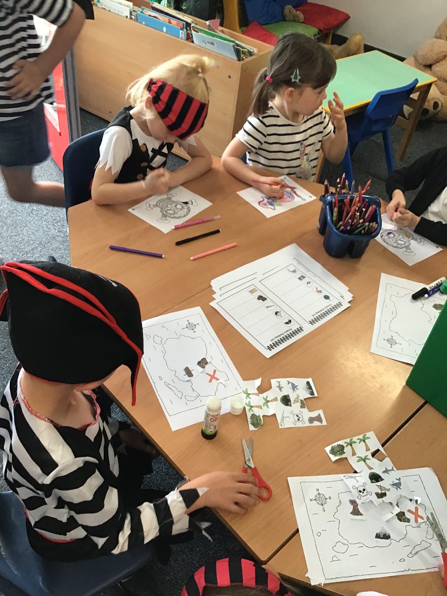 MarehamCE's tweet photo. 🏴‍☠️🦜Pirate  day  activities  are  in  full  swing  with  a  strong  focus  around  the  British  Values  today   🇬🇧 https://t.co/l9OimjyCfG