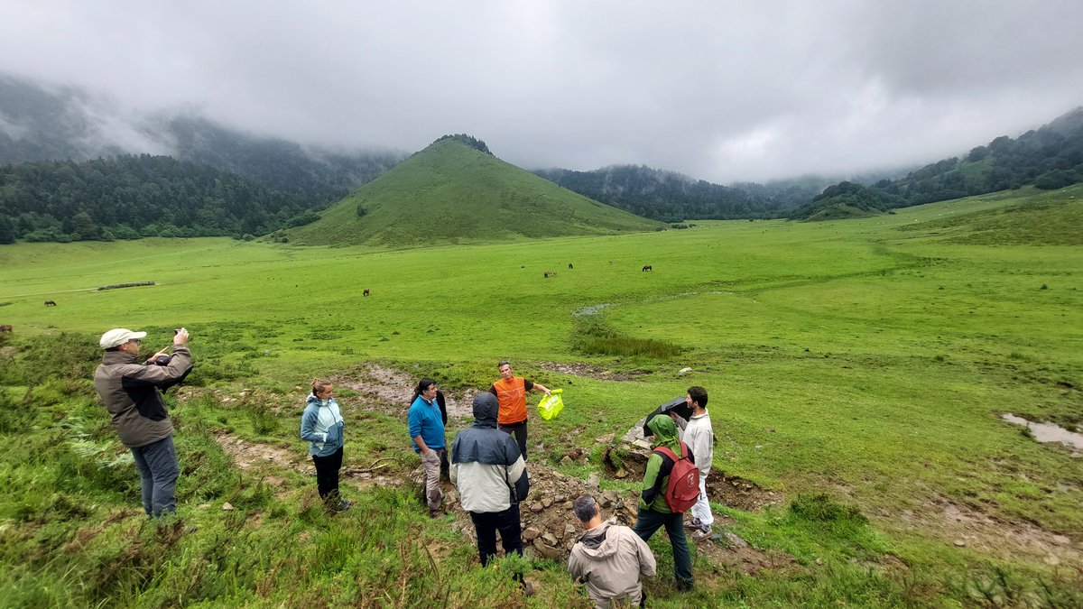L’équipe projet #H2NA réunie la semaine dernière dans nos locaux pour clôturer les phases 1 et 2 du projet visant l’évaluation et le classement des #opportunités #H2 naturel à l’échelle régionale <a href="/NvelleAquitaine/">Nouvelle-Aquitaine</a>.

Avec <a href="/458Energy/">45-8 Energy</a> <a href="/ENGIEgroup/">ENGIE</a> <a href="/Storengy/">Storengy</a> <a href="/universite_uppa/">Université de Pau et des Pays de l'Adour (UPPA)</a> <a href="/BRGM_fr/">BRGM</a>
