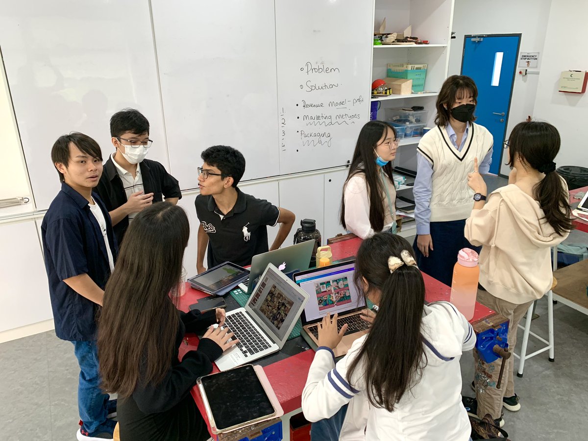The new Year 12 DT cohort had a knowledge sharing session with the Year 13 seniors during Immersion Week! It was great for our seniors to share their experience in the course and to pass on valuable tips and tricks to creating meaningful NEA portfolios! #HIS_learning