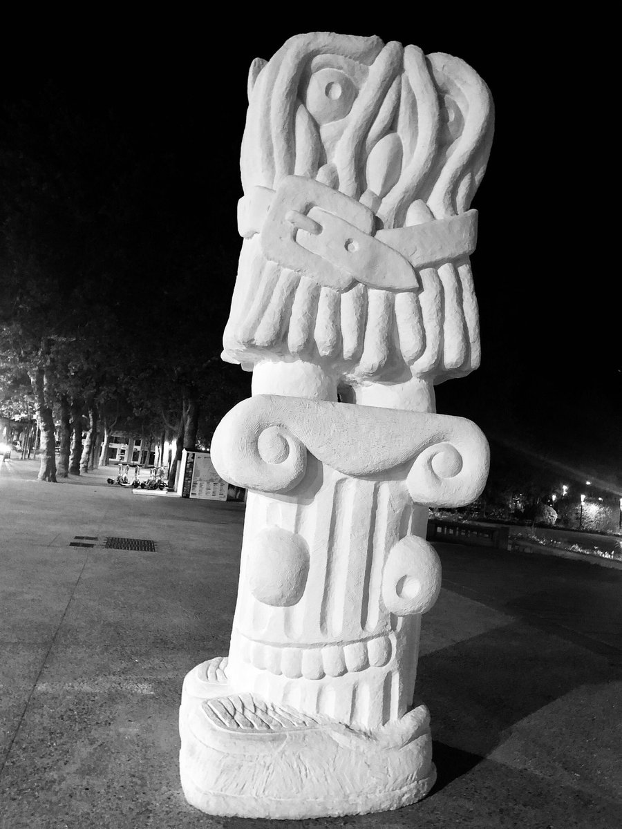 LHsansfiltre's tweet photo. Stefan Rinck 🇩🇪 - It Owl et Buffalo Croc
@UnEteauHavre 2023
Place Hôtel de Ville @LH_LeHavre @lehavreetretat 
#sculpture #totem #banc #pierre #aztec #azteque #pierre #blanche #lhqjm 
#perret #crocodile https://t.co/MxhcRYSRgO