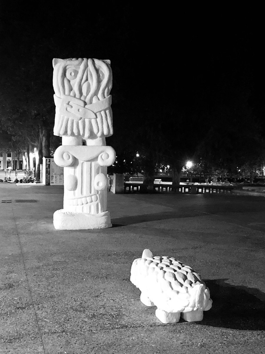LHsansfiltre's tweet photo. Stefan Rinck 🇩🇪 - It Owl et Buffalo Croc
@UnEteauHavre 2023
Place Hôtel de Ville @LH_LeHavre @lehavreetretat 
#sculpture #totem #banc #pierre #aztec #azteque #pierre #blanche #lhqjm 
#perret #crocodile https://t.co/MxhcRYSRgO