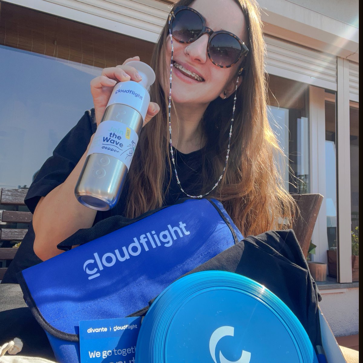 We are officially <a href="/Cloudflightio/">Cloudflight</a>, and to welcome our team to the new brand, we made sure that each team member receives a proper gift pack 🎁

Ready for the warm days in the new colors of Cloudflight? 😎

#CloudflightPoland #CompanyMerger #JointCompany #WelcomeToTheTeam