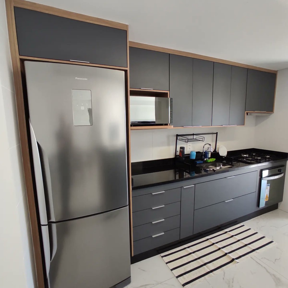 DecorataMoveis's tweet photo. Combinando o madeirado Itapuã e o cinza Manhattan, o projeto moderno da Silvia e do Julio ficou incrível.

📱Whatsapp 13-97414-4154

🖥 https://t.co/d0rOCgXAC1

#decorata #moveisplanejados #decoração #interiores #praiagrande #santos #baixadasantista #arquitetura #design https://t.co/ENHBd6Fjpp