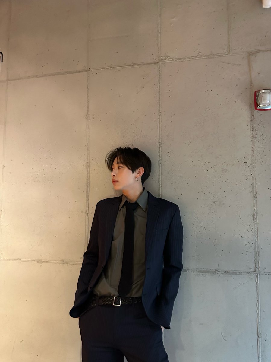 JWiiverofficial's tweet photo. [#리한]

슈츠 입어봤는디 어때유?

#JWiiver #제이위버 #리한 #Rihan https://t.co/0njur4id9u