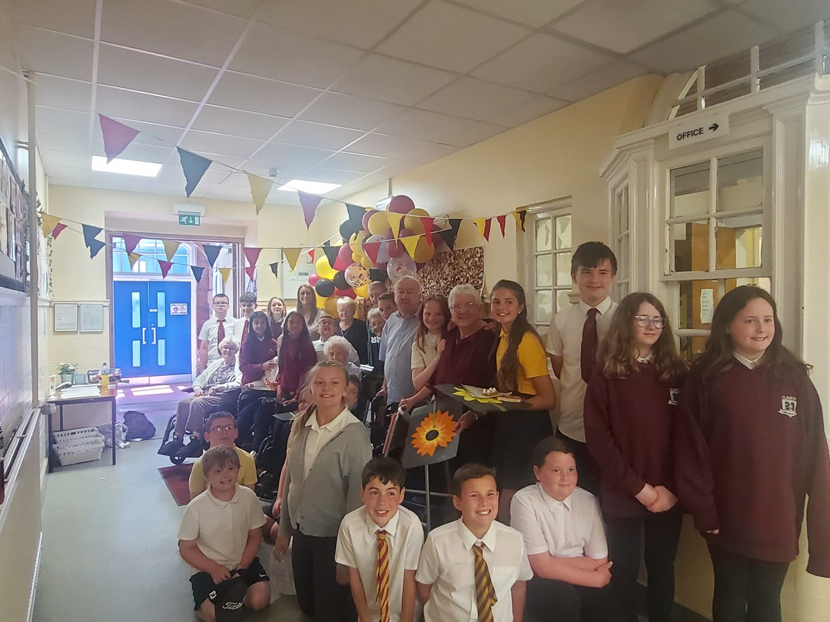 Very honoured to be invited @SchoolBraehead  Assembly with residents from Crosslet House #carehome for the children to say goodbye to the residents who have become their friends and part of their life over the past year. #intergenrational @WDCouncil @wdhscp @GenerationsWT @NHSGGC