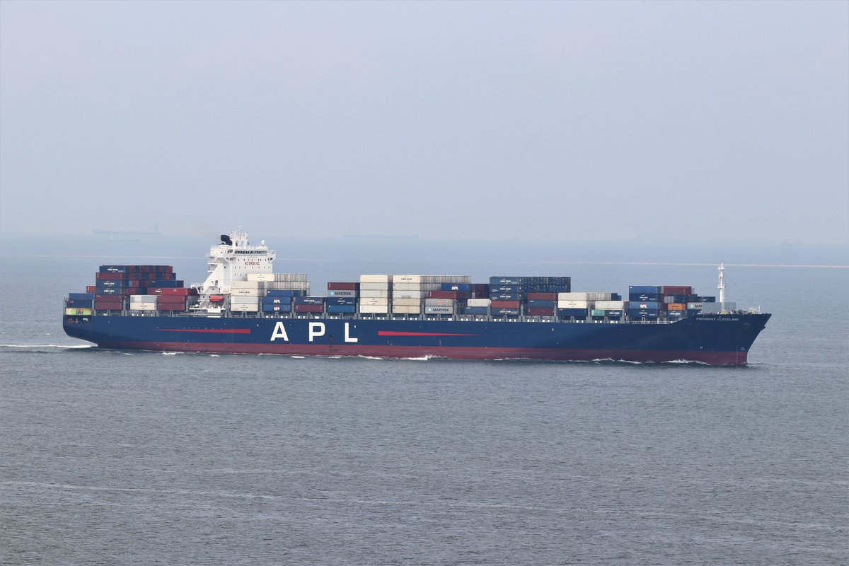 panamaru2's tweet photo. #APL #EX1_Servie に投入されている #PRESIDENT_CLEVELAND #IMO9526502 GRT75015t b-2012 6552TEU  本牧HD04C バースを離岸、WestBoundの次港那覇に向けて浦賀水道航路を南航していきました。20230626 https://t.co/HiaNKF2jre