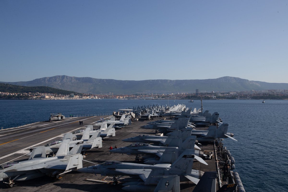 #StrengtheningPartnerships with our @NATO Allies in #Croatia! 🇺🇸 ⚓️🇭🇷

📍SPLIT, Croatia (June 26, 2023) The world's largest aircraft carrier @Warship_78 arrives in Split, Croatia, for a scheduled port visit.

Read about it here! 👇
c6f.navy.mil/Press-Room/New…