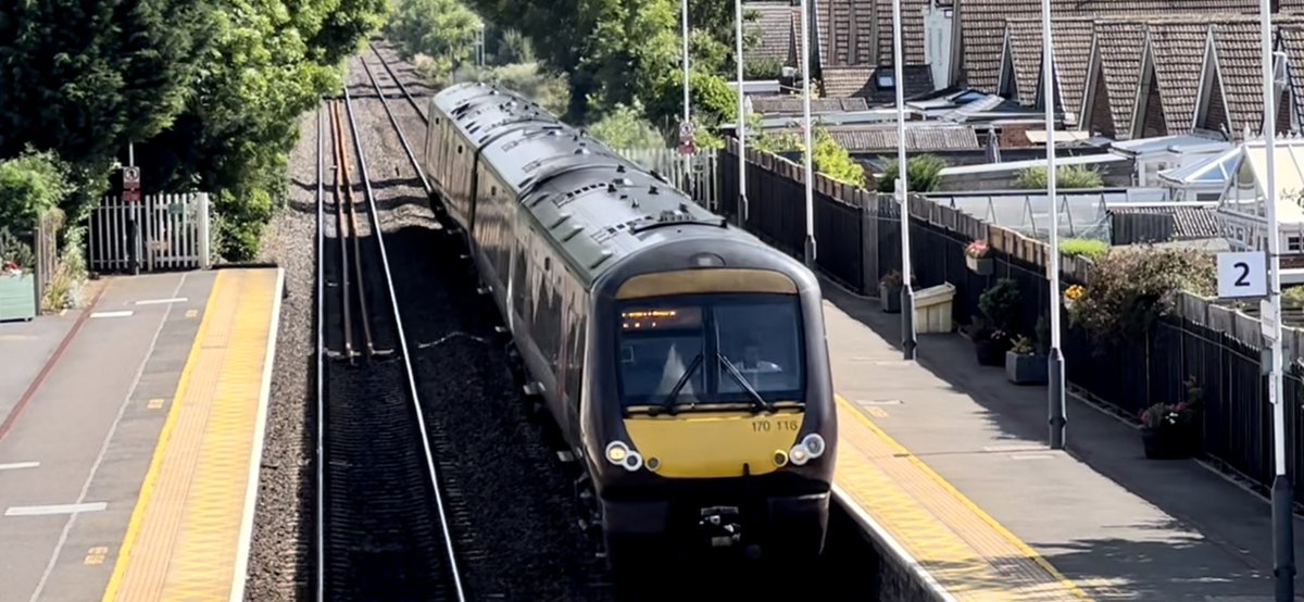 PlatformEdge1's tweet image. Attenborough ✅

Here are 2 XC 170s passing Attenborough heading to Cardiff Central #Class170