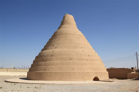 ChaplaincyEvery's tweet photo. #WorldRefrigerationDay
The #Ecclesiast said that there is "nothing new under the sun". Even 400 years BC, they had #refrigerators. Perhaps a reminder to keep us humble in this 'modern age', that our ancestors were pretty clever too!
#Yakhchal
#ListenToThePast
#Chaplaincy https://t.co/NGq1KI6wMZ