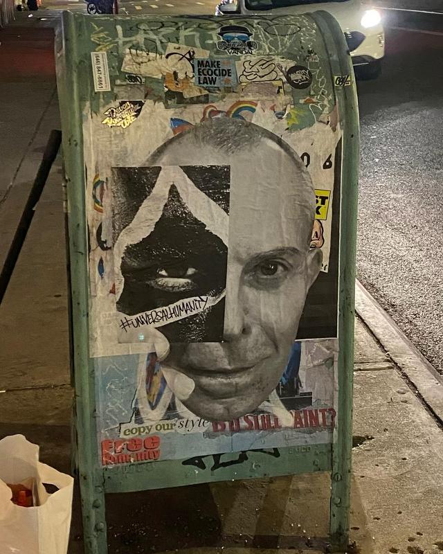 jitroisparis's tweet photo. CARAMBOLAGE DU HASARD | Jean-Claude jitrois portrait lensed by Thomas Iser
#universalhumanity
#thomasiser https://t.co/FsgGRtaqoD