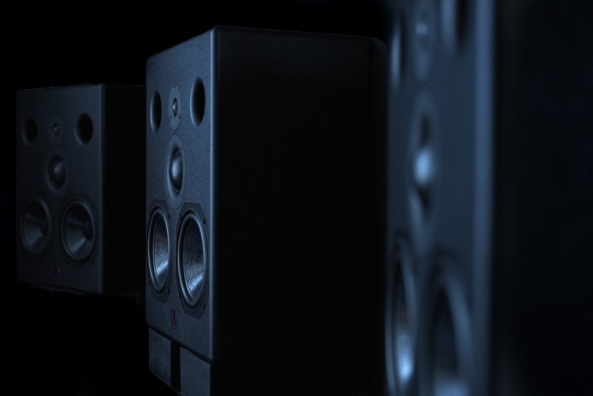 Quested's VH3208 Atmos System is now residing in the Sound Network office. Luckily our neighbours have moved out so we have the privilege of being able to 'CRANK IT'. If you're interested in in demoing the system, please reach out to a member of the team 😎