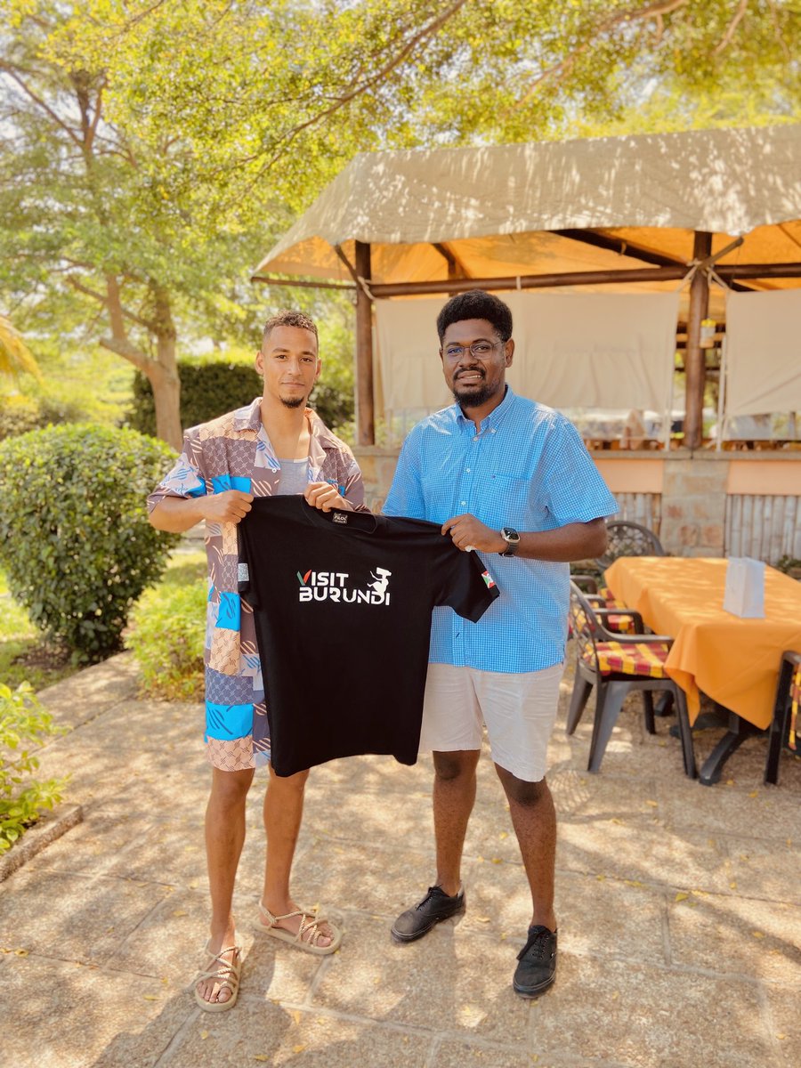 It was a great opportunity to get in touch with @KehrerThilo and talk about Visit Burundi

#VisitBurundi #burundi #TemberaUburundi 
#thilokehrer #tour #bestof257 
#burundionthemap #lesbeautesdecheznous