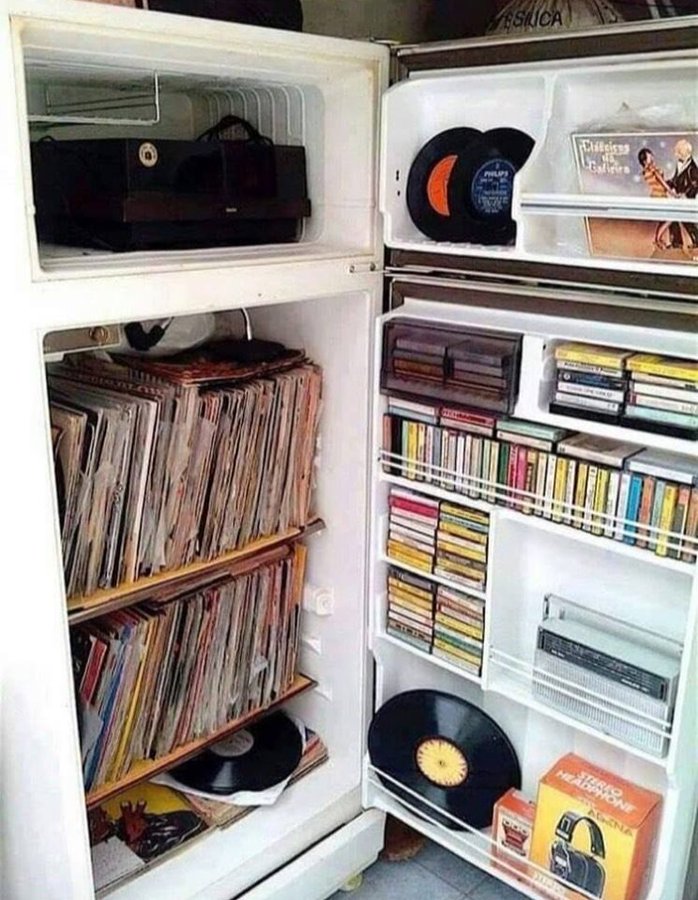 record_andy's tweet photo. Go back to 1992 and your favourite artist? Let me know & join the @Radio_WIGWAM community
Help create the playlist get in touch now. Is it
#Suede
#PJHarvey
#Manics
#Radiohead
#Sugar
#TheFall
#TheLemonheads
#TJAMC
#Pavement
#StEtienne
#indiemusic
#alternativemusic https://t.co/SyX7spp4o0