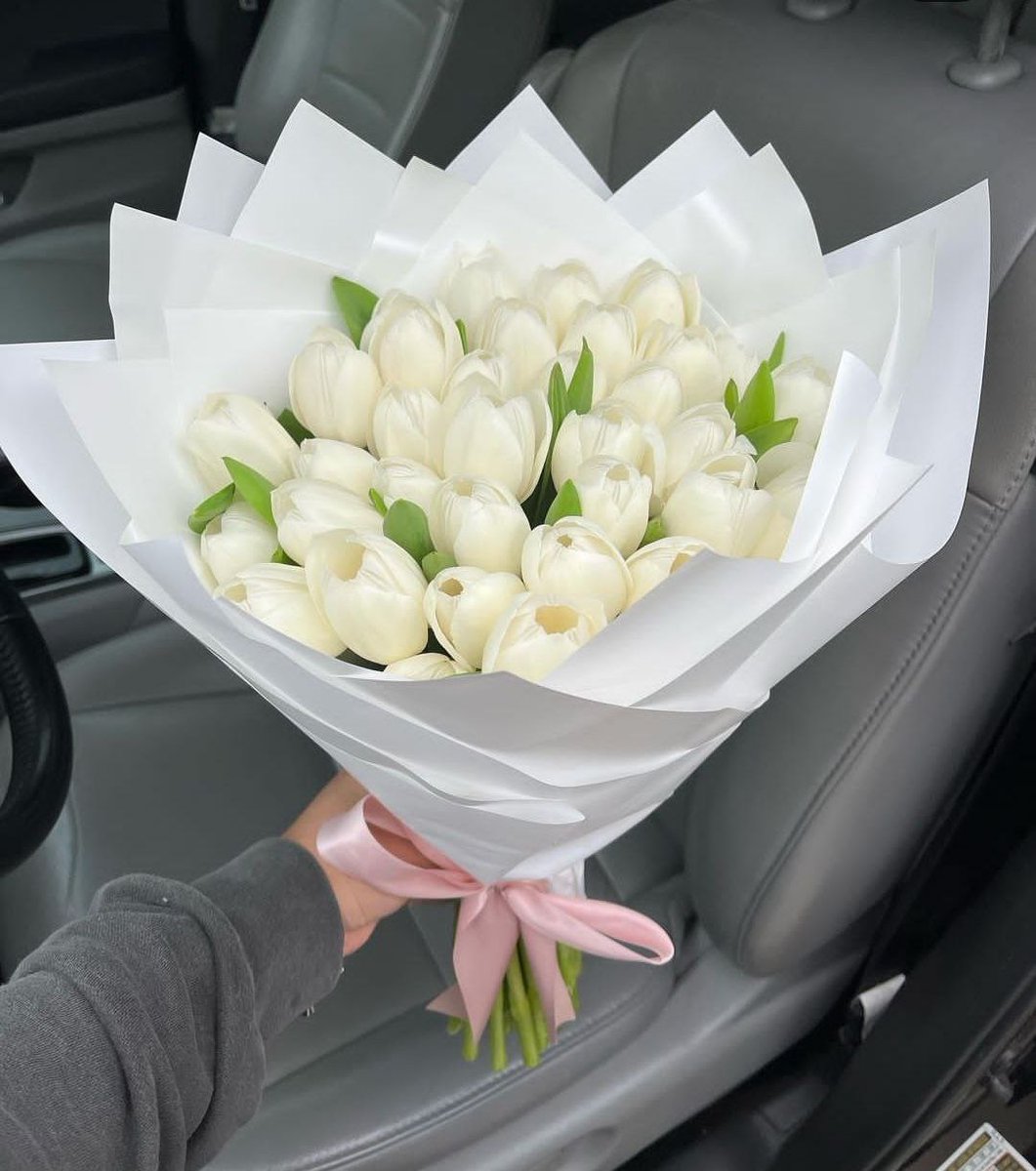 vancyyflorist's tweet photo. Bunga Buket Tulip, bunga Tulip Putih import https://t.co/31zEEX891w