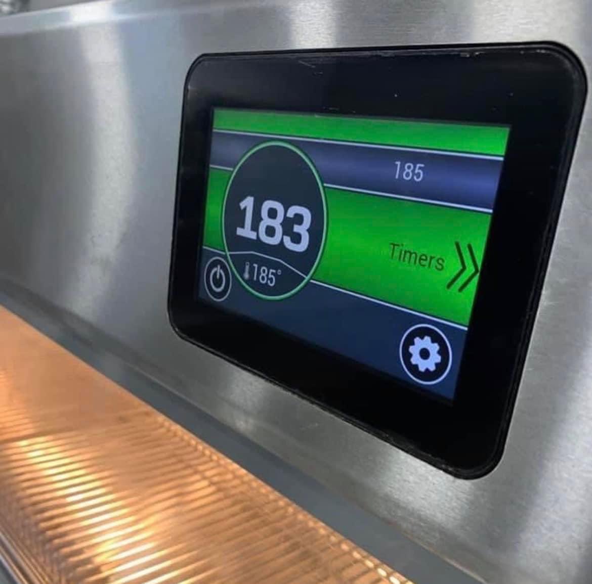 KFELtd's tweet photo. One of the many reasons our customers tell us they love frying on #kiremko #fryingranges is how easy they are to train staff on 👫👬👭

With features such as touch screen controls, preset timers &amp; alarms, new recruits can very quickly produce top quality, consistent #fishandchips https://t.co/e5xVbB1itg